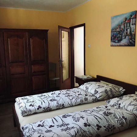 Apartma Evi Zaga Bagian luar foto