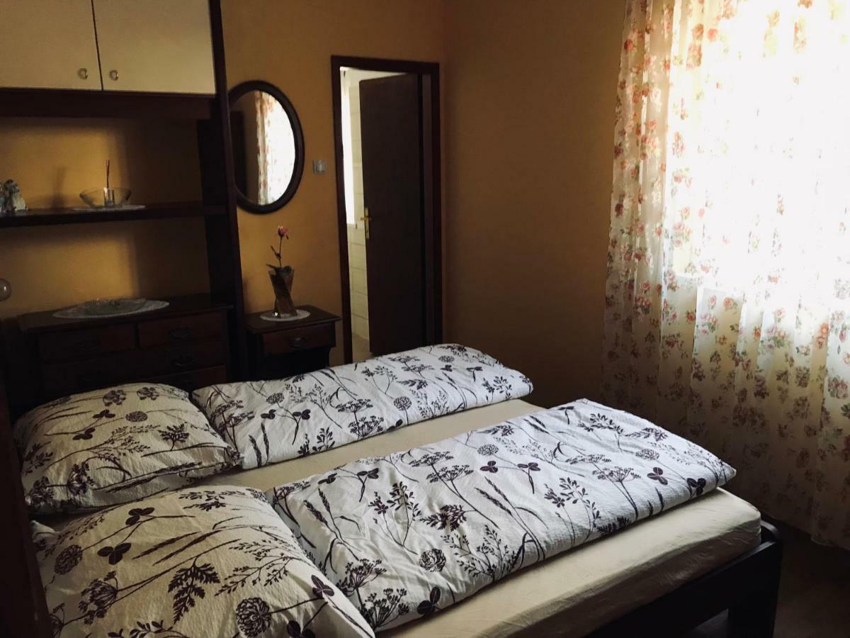 Apartma Evi Zaga Bagian luar foto